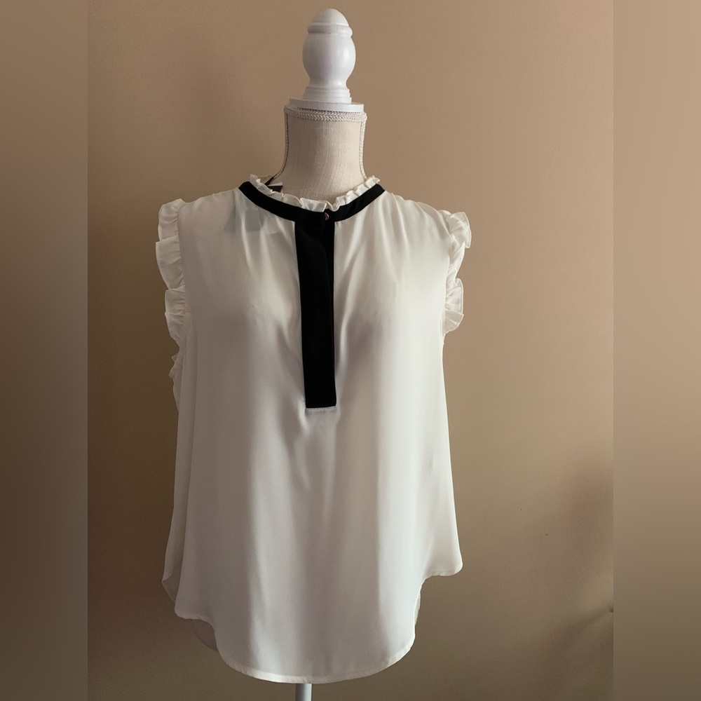 Elegant White and Black Mandarin Collar Blouse Top